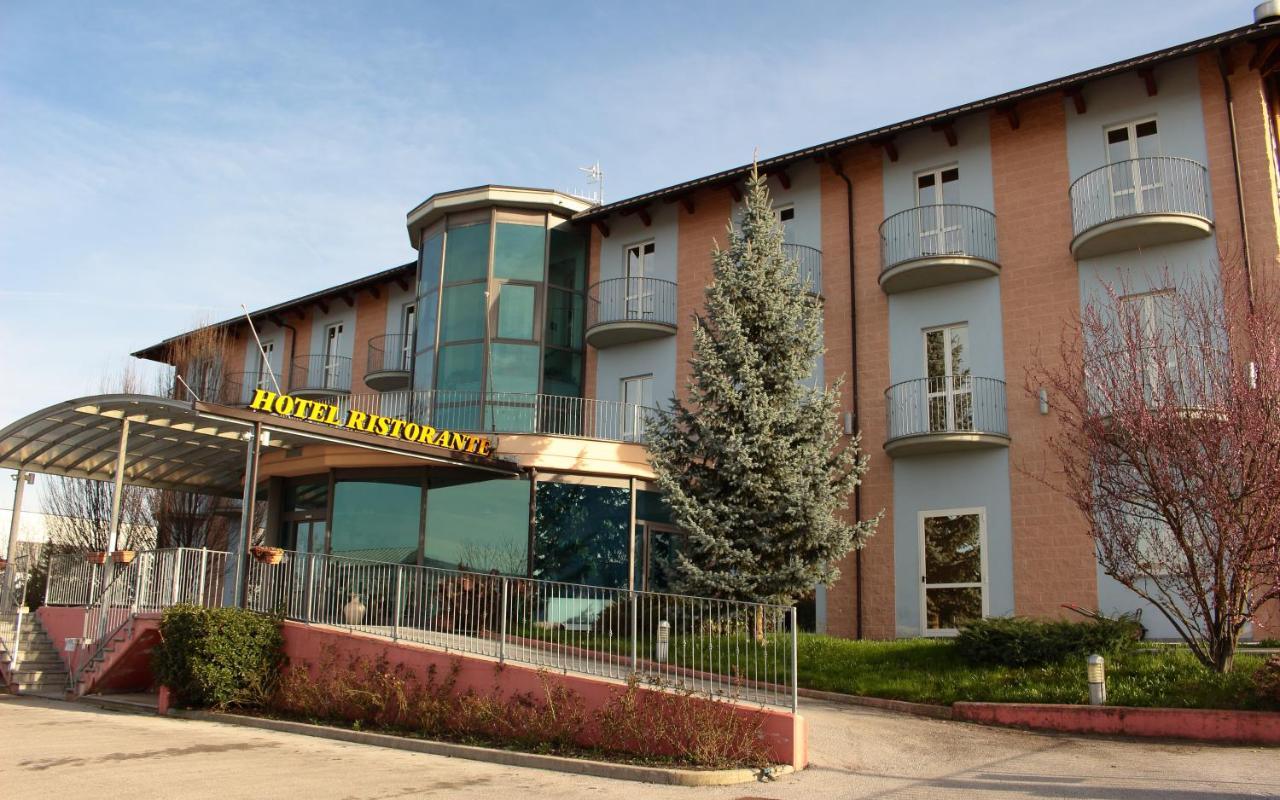 Bvh Hotel Bene Vagienna Екстер'єр фото